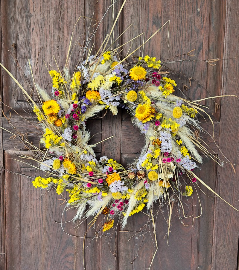 Blumengalerie-Shop-Blumen-Trockenkranz Herbst-Türe.jpg